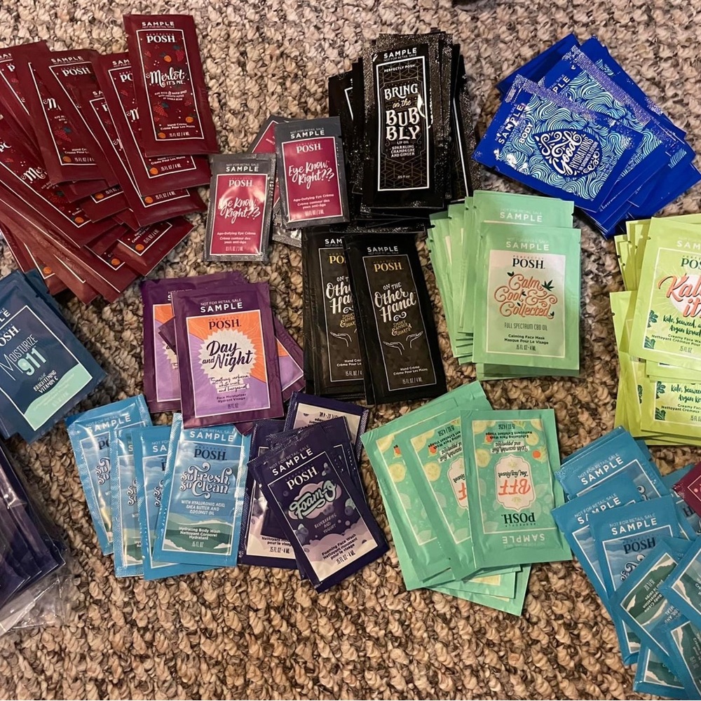 Lot of 197 Posh Samples